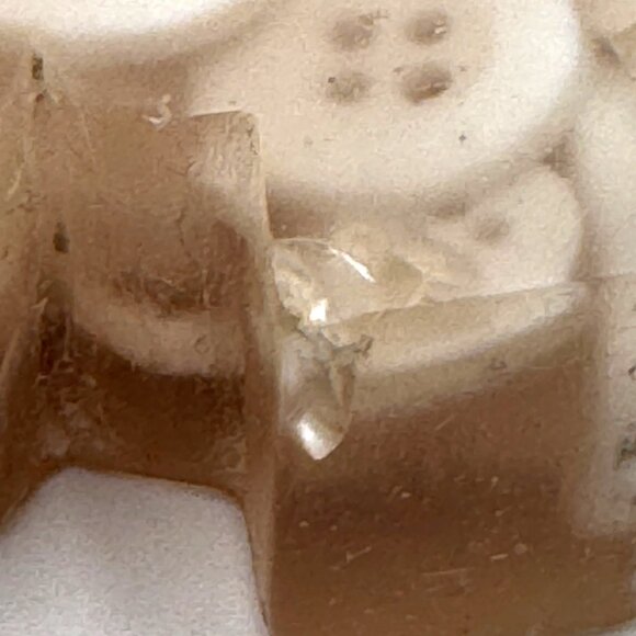 Sheep shaped lamb lucite resin with vintage buttons sewing room decor lover - Picture 10 of 12